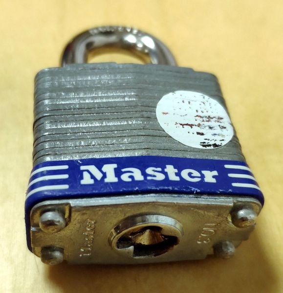 Datei:Pt-4pin-master-lock-no3.jpg